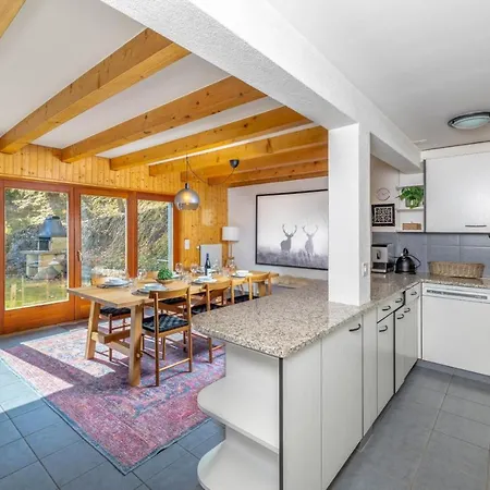 Theo Family Retreat Contemporary Design
