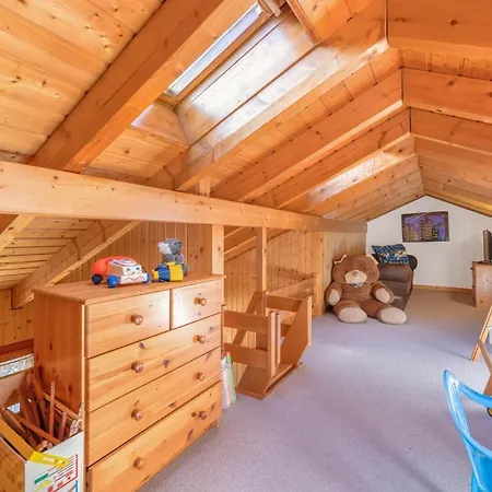 Theo Family Retreat Contemporary Design 木屋